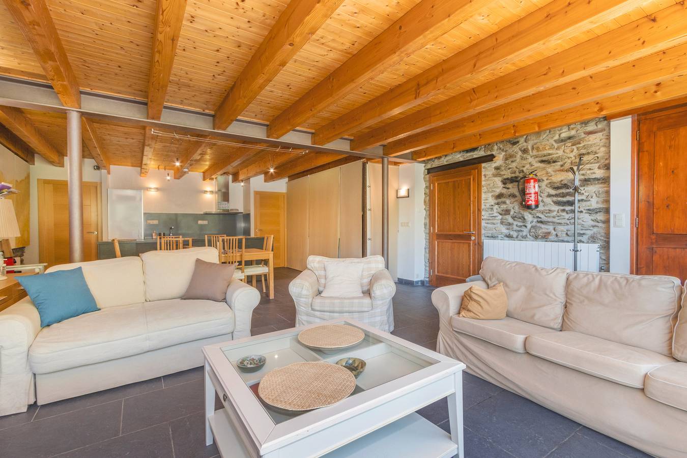 Casa rural 'Casa Guillem 3' con vistas al lago, Wi-Fi y aire acondicionado in Tavascan, Lladorre