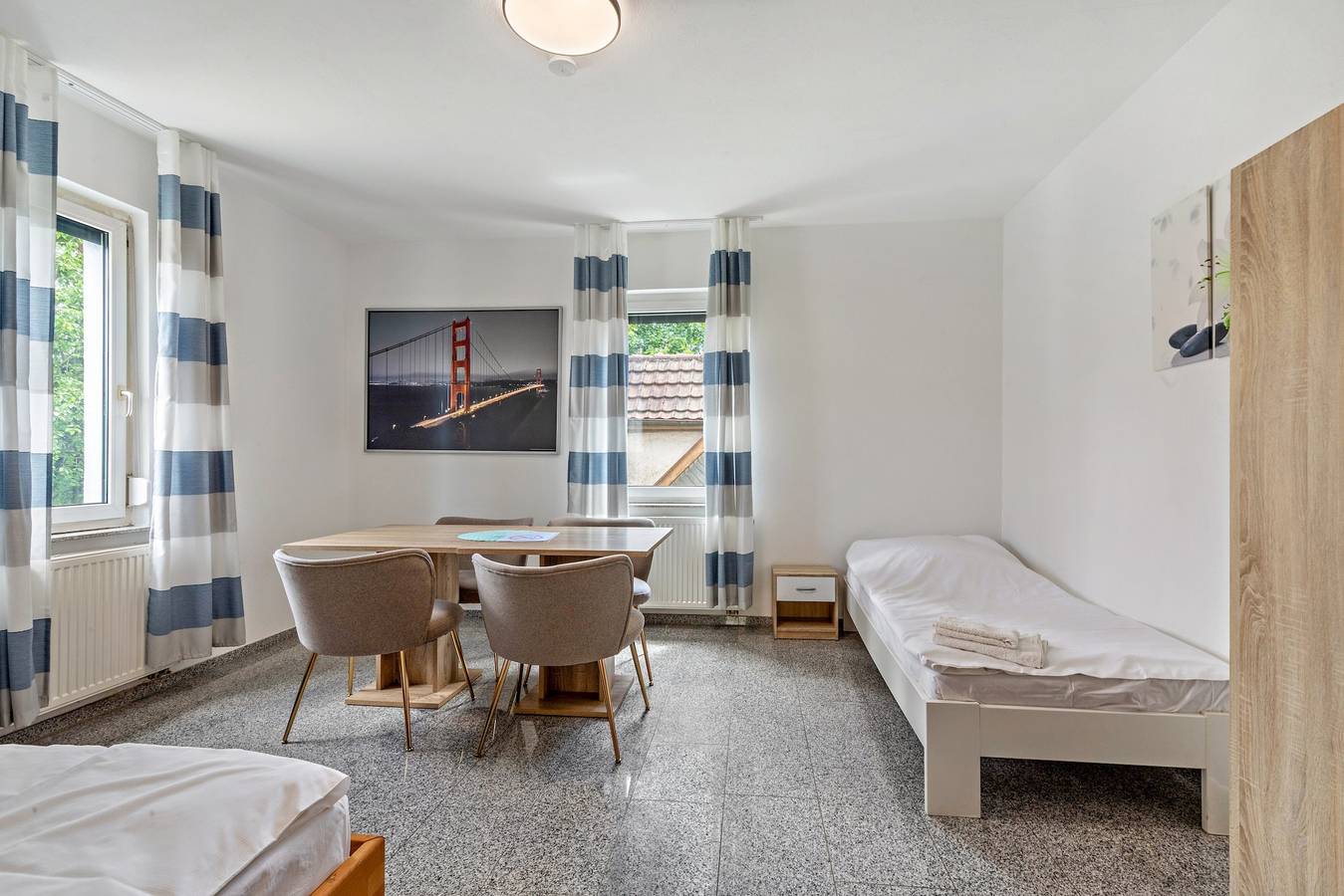 Ganze Wohnung, Apartment 'Ferienwohnung Auf Der Welt Zuhause' mit Wlan in Göppingen, Landkreis Göppingen