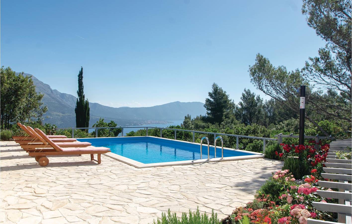 Casa vacanza per 6 persone con terrazza in Zrnovska Banja, Korcula