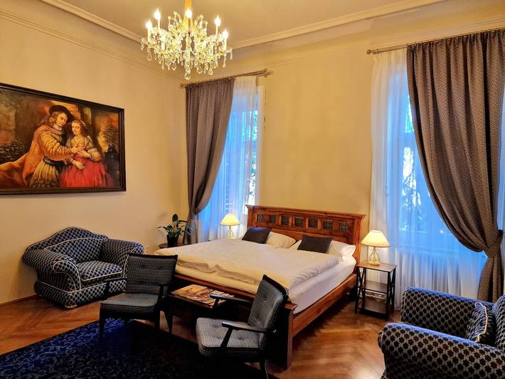 Blue Room Zweibettzimmer, Straßenseitig in Steirerland