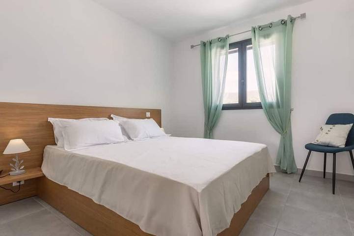 Location de vacances pour 4 personnes, avec jardin ainsi que jacuzzi et terrasse à Palasca - 3