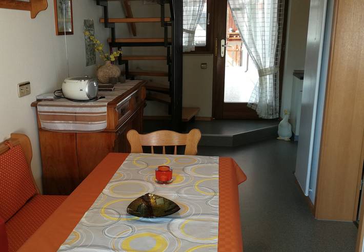 Ganze Ferienwohnung, Haus Ortolf - Wohnung 2, 40 qm, 1-2 Personen in Ihringen am Kaiserstuhl, Kaiserstuhl