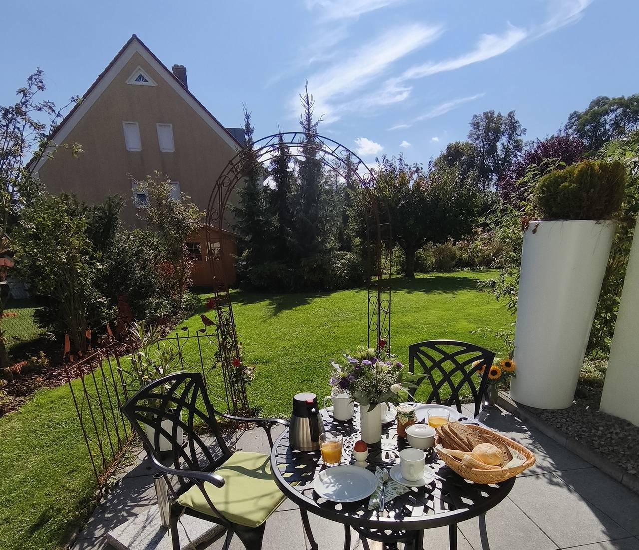 Ferienwohnung "Fantaisie" - Helle Einliegerwohnung (80 m²) vor den Toren Bayreuths mit kostenfreiem Wlan in Eckersdorf, Frankenalb