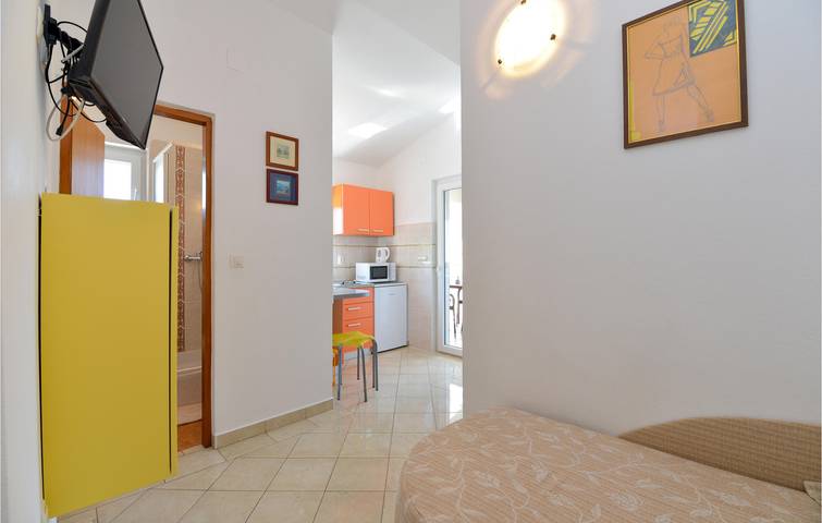 Ferienwohnung für 3 Personen, mit Garten und Terrasse in Starigrad - 4