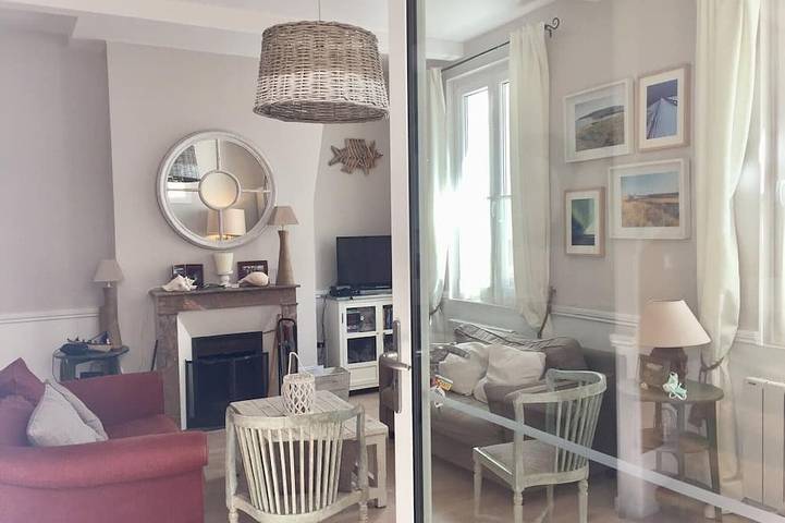 Location de vacances pour 6 personnes, avec terrasse et jardin dans Office De Tourisme De Trouville Sur Mer - 4