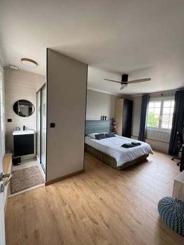 Cottage pour 2 personnes, avec piscine et jardin ainsi que terrasse et vue à Roézé-sur-Sarthe