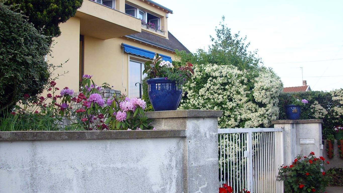 3 chambres Lyly (à 10 m sortie de l'A11 à Luigny) - Chambre Lyly 3 in Brou, Région de Châteaudun