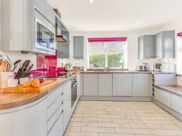 Beach House for 6 People in Devon, South West England, Photo 4