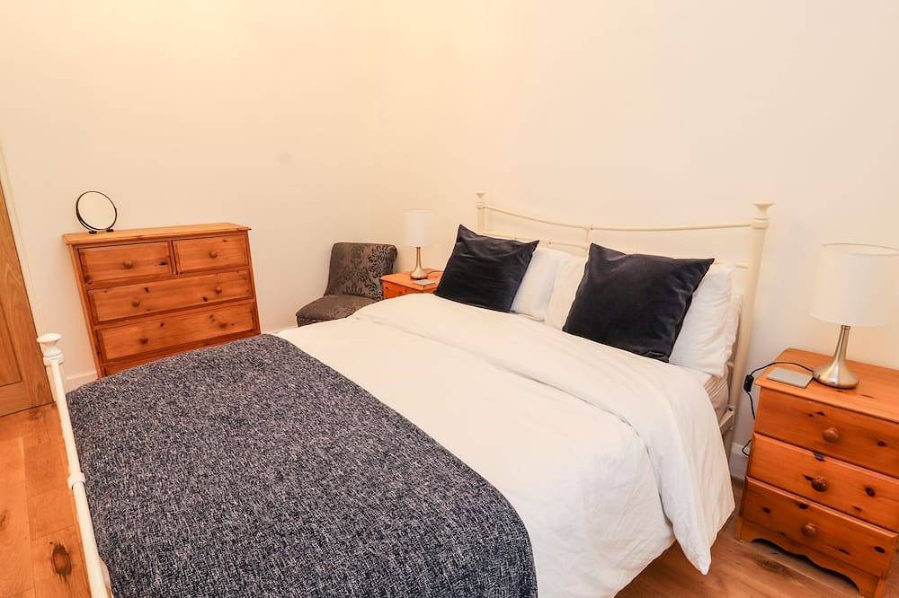 Glan Y Ddol, pet friendly, character holiday cottage in Trefriw in Trefriw, Snowdonia
