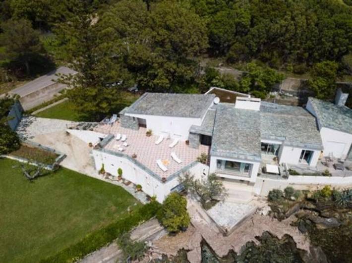 Location de vacances pour 10 personnes, avec vue et jardin dans Plage De La Marine De Meria