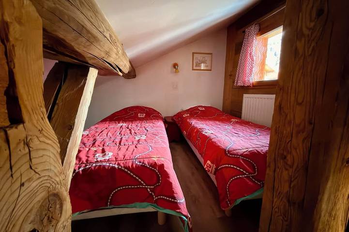 Entire apartment, Charming apartment 100m from the slopes in La Chapelle-d'Abondance, Les Portes du Soleil