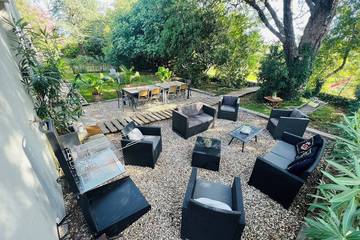 Cottage pour 11 personnes, avec jardin et terrasse à Aubord