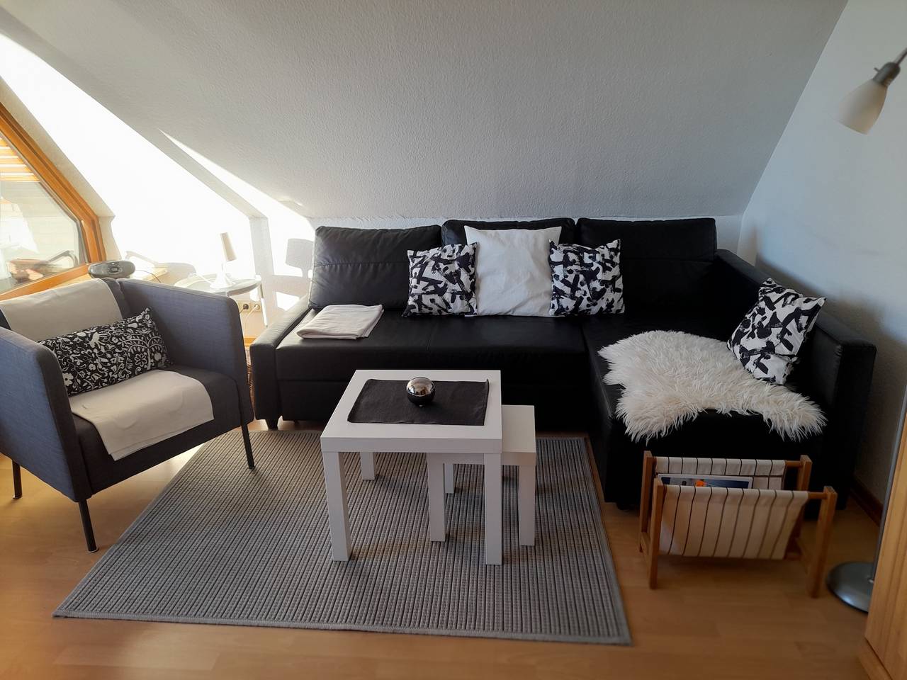 Ganze Wohnung, Ferienwohnung 'Haus Wohnrade' mit Balkon und Wi-Fi in Wesselburen, Nordseeküste