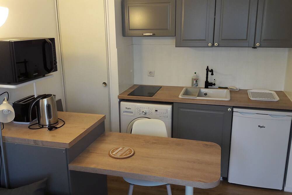Appartement entier, Studio au centre d'Antony, proche du Rer in Antony, Hauts-de-Seine