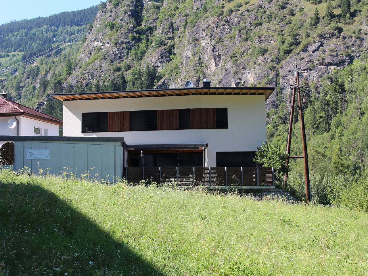 Modernes Appartment in den Tiroler Bergen in Fließ, Bezirk Landeck
