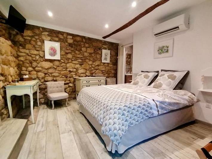 Chambre d’hôte pour 2 personnes, avec Terrasse ainsi que Jardin et Vue