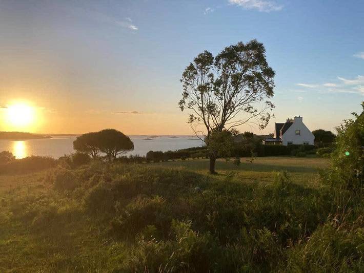Location de vacances pour 8 personnes, avec jardin et terrasse à Plouezoc'h - 3