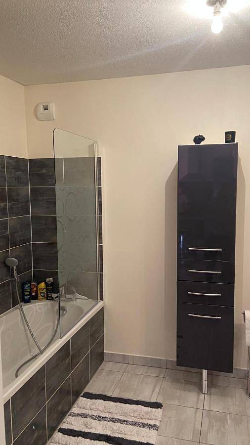 Appartement entier, One-Bedroom Apartment in Bischheim, Région de Strasbourg