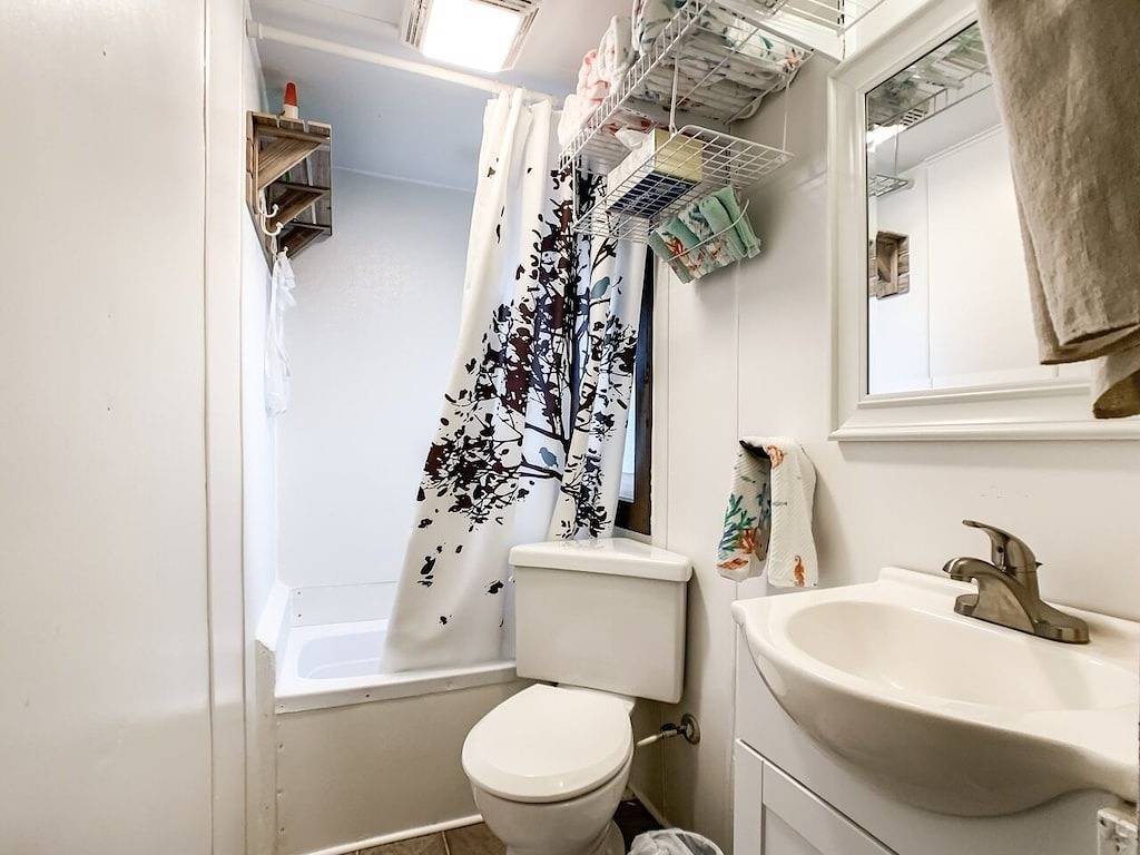 Cabin for 3 Guests in Emerald Coast, Santa Rosa County