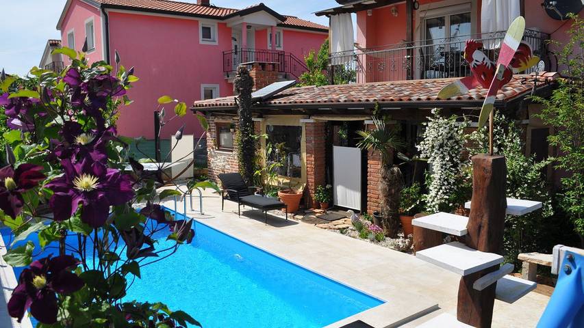 Ferienwohnung für 4 Personen, mit Terrasse und Pool - 1