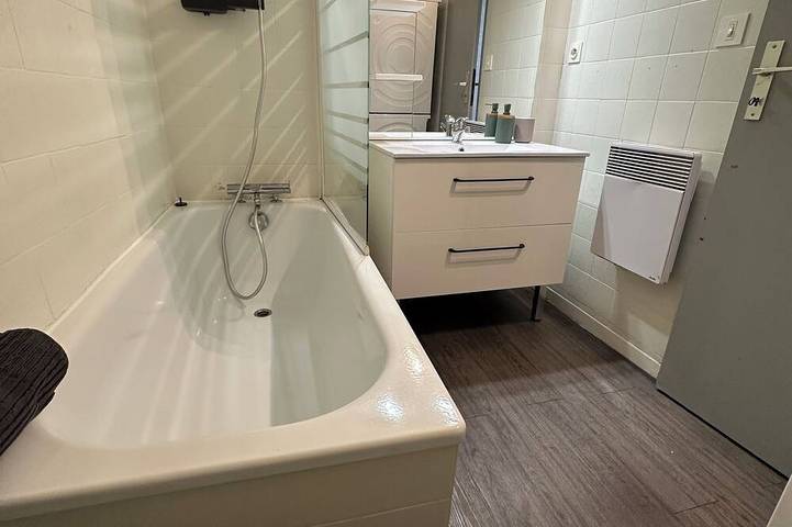 Gîte pour 4 personnes dans Thermes Berot - 4