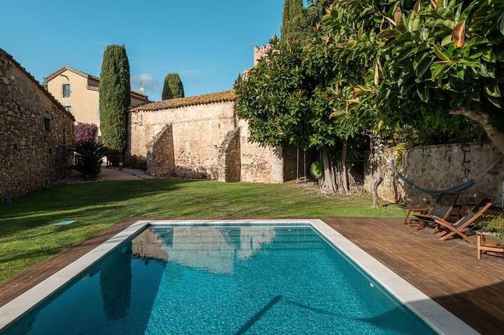 Villa for 16 people, with garden and balcony as well as pool, with pets - 1