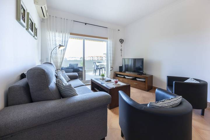 Apartment for 2 people, with terrace and pool in Lagos