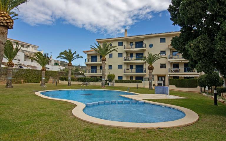 Location de vacances pour 4 personnes, avec Terrasse ainsi que Jardin et Bassin pour enfant à Alcossebre
