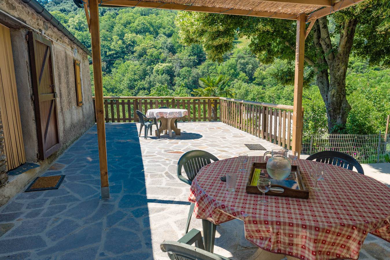 Casa de huéspedes para 6 personas con terraza in Gabriac, Cevenas