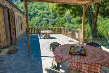 Gîte pour 6 Personnes dans Gabriac, Région de Florac, Photo 2