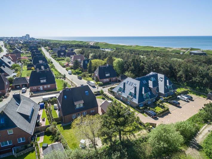 Ganze Ferienwohnung, White Pearl Og - Luxus-App., strandnah für 6 Pers. mit Sauna, Terrasse, WLAN. Haustiere erlaubt. in Westerland, Sylt (Gemeinde)