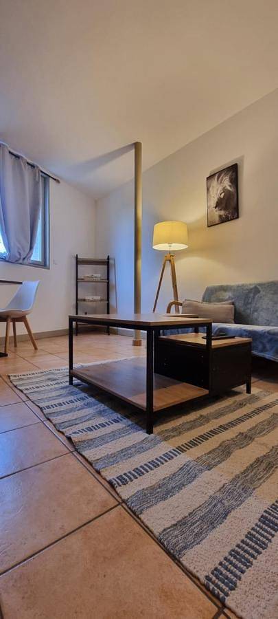 Appartement entier, Eden rdc parking rénové proc cité congrès cocon cosy 28m2 in Anzin, Région de Valenciennes