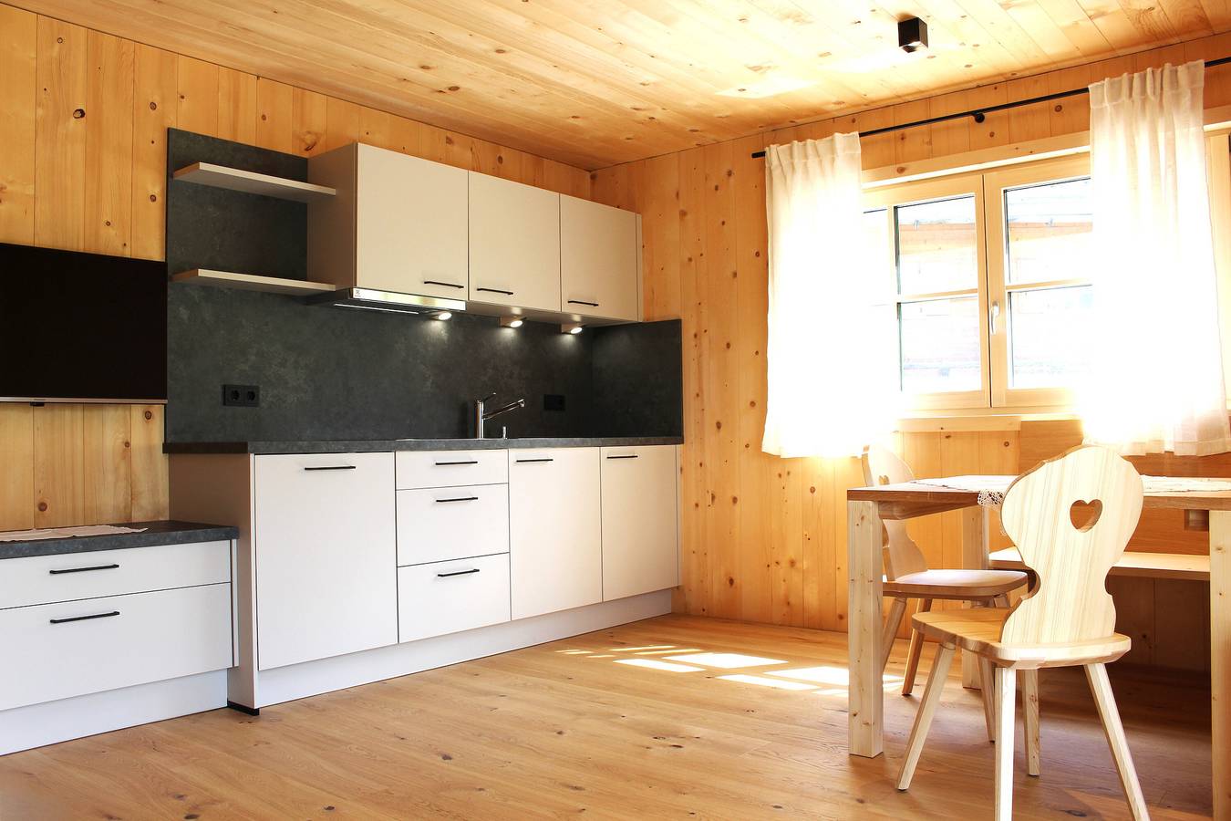 Ganze Wohnung, Apartment 'Jaufenspitz' mit Bergblick, Gemeinschaftsgarten und Balkon in St. Martin in Passeier, Texelgruppe