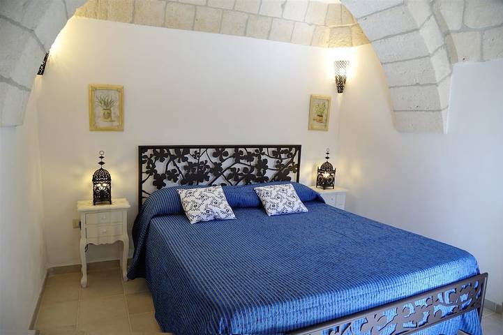 Amazing Trullo suite Private Pool, NIce private Terrace and garden Wifi in Martina Franca, Province de Taranto