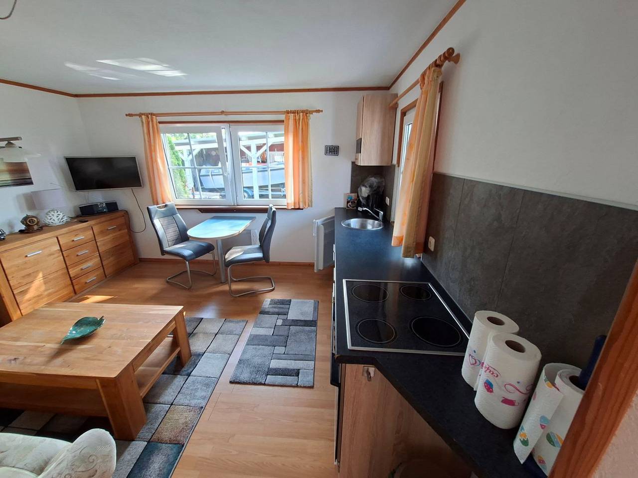 Kleines Ferienhaus für 2 Personen auf großem Grundstück in Binz in Binz, Rügen