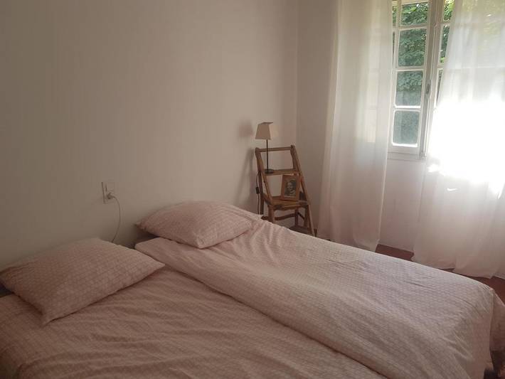Location de vacances pour 8 personnes, avec vue et jardin, animaux acceptés à Grambois - 2