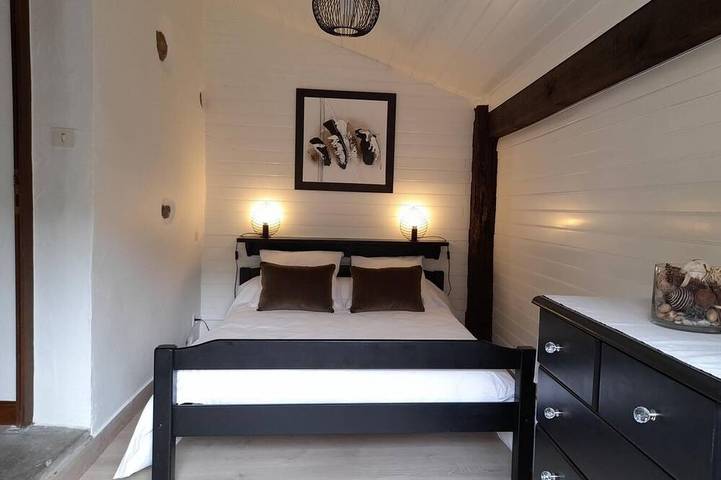 Location de vacances pour 4 personnes, avec jardin à Saint-Jean-le-Vieux - 2