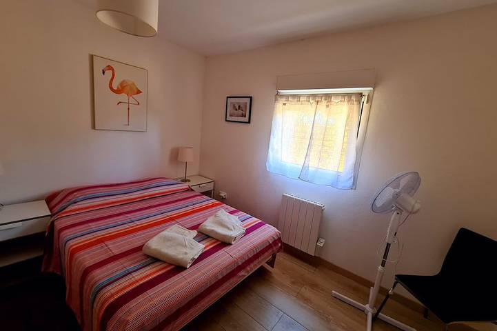 Gîte pour 4 personnes, avec jardin ainsi que terrasse et piscine à Saint-Gilles - 4