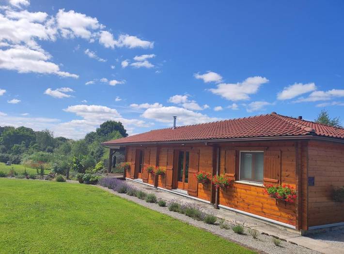 Maison de campagne pour 6 personnes, avec jardin et vue, animaux acceptés à Linards