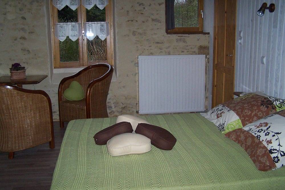 Appartement entier, Le Pressoir de la Rousselière in Bazoges-en-Pareds, Fontenay-le-Comte