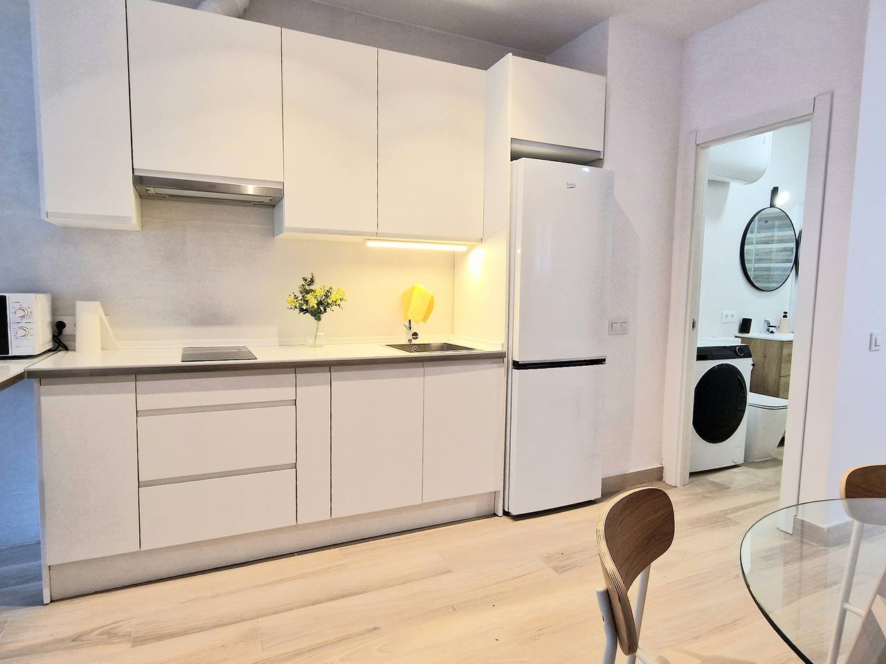 Entire apartment, Apartment 'Ritual Sevilla' with Wi-Fi and Air Conditioning in San Pablo-Santa Justa, Sevilla