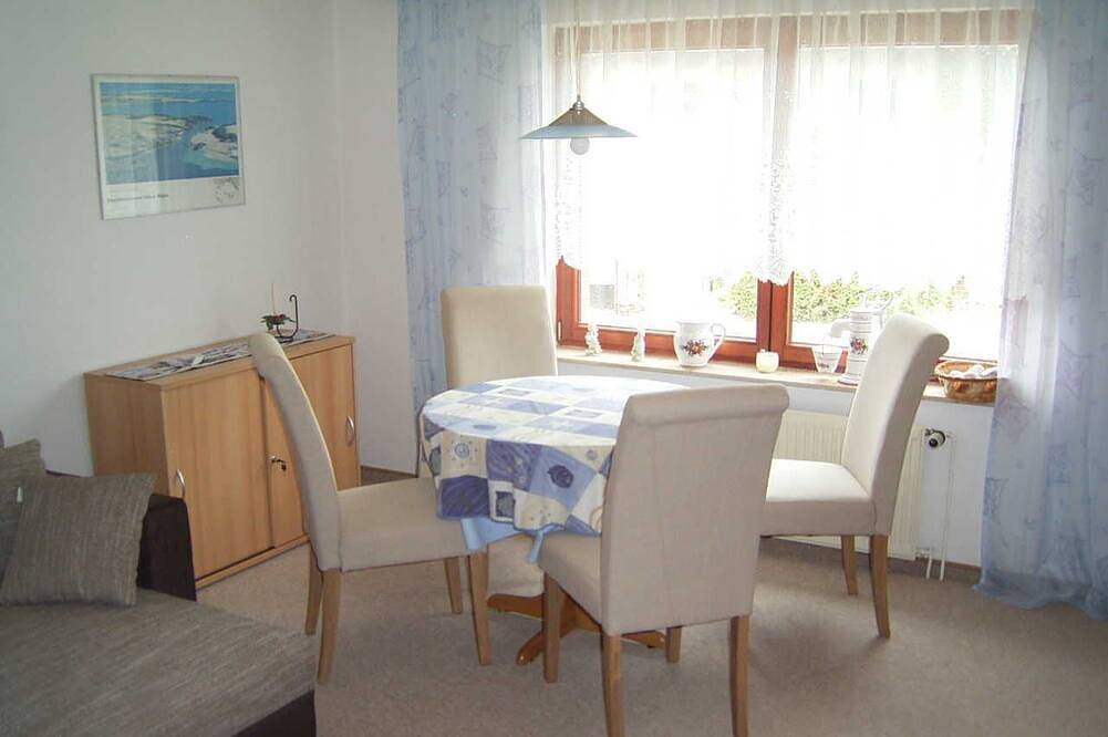 Ganze Wohnung, Ferienwohnung  in Seedorf - Ferienwohnung Kontschack in Lancken-Granitz, Rügen