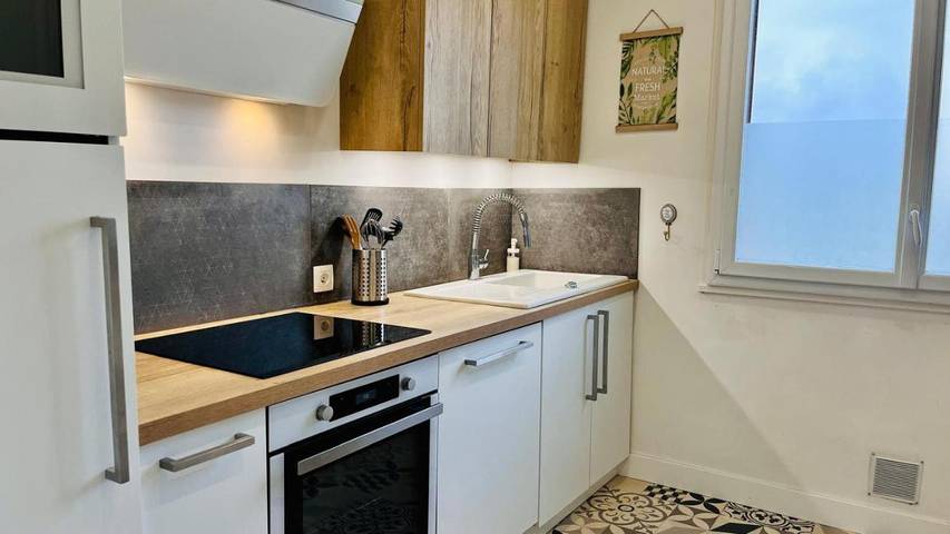 Location de vacances pour 8 personnes, avec vue et jardin à Pontcarré - 2