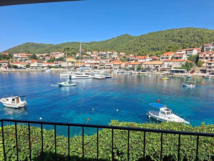 Maison d’hôte pour 2 personnes, avec Balcon et Terrasse ainsi que Jardin et Vue à Blato