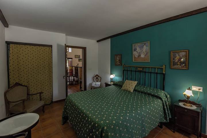 Location de vacances pour 9 personnes, avec jacuzzi et jardin, animaux acceptés à Carcabuey - 2
