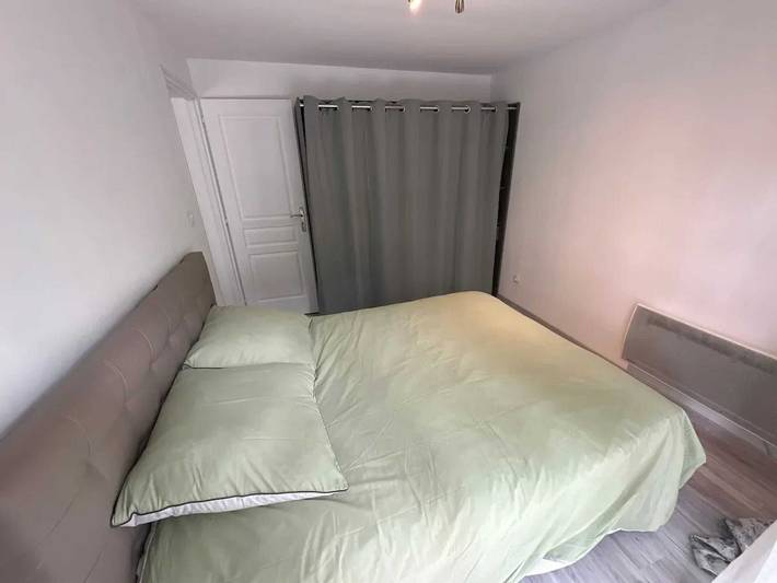 Appartement entier, Appartement accueillant près de Paris, 45 m², terrasse in Tremblay-en-France, Seine-Saint-Denis
