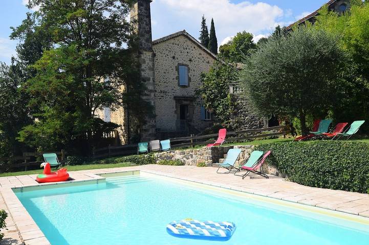 Maison de vacances pour 4 personnes, avec jardin et piscine