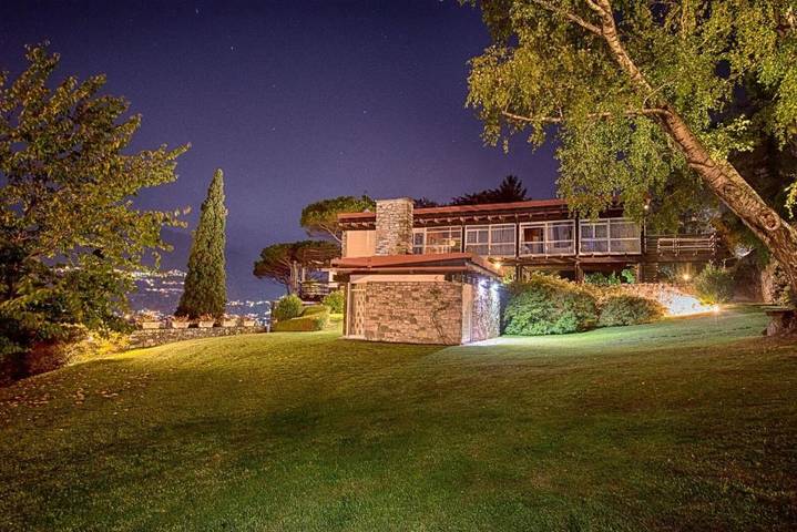 Villa für 12 Personen, mit Pool und Whirlpool sowie Garten in Colico - 3