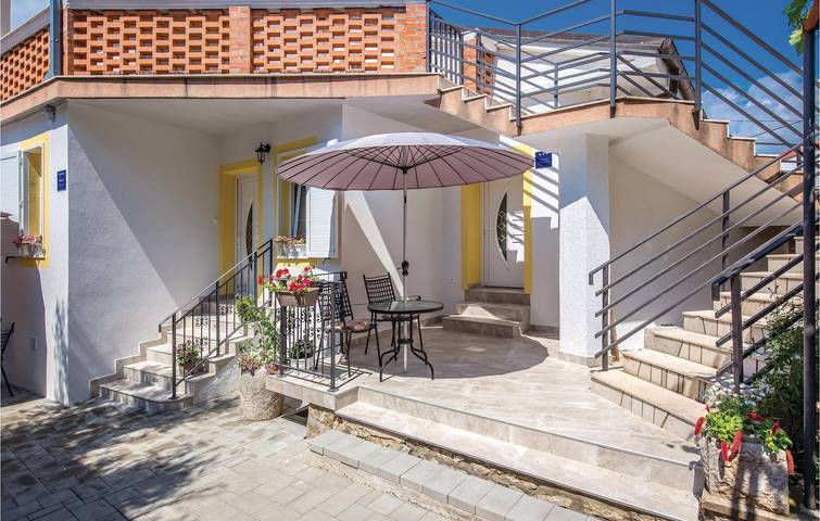 Ferienwohnung für 2 Personen, mit Terrasse in Novi Vinodolski - 4