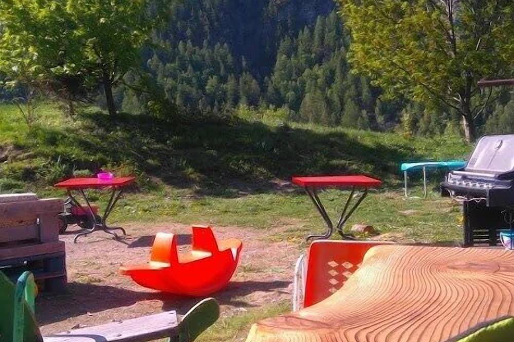 Geheel appartement, Gîte le Rocher - Suitable for people with reduced mobility in Les Hieres, La Grave